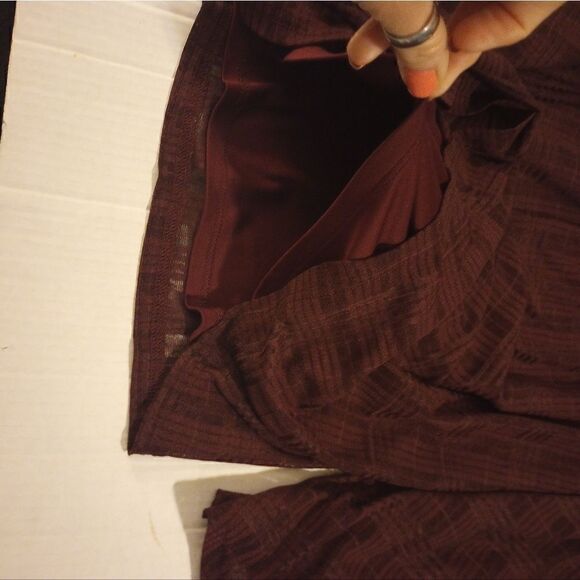 Bell sleeve plaid lace tunic with keyhole closure in back - Picture 6 of 12